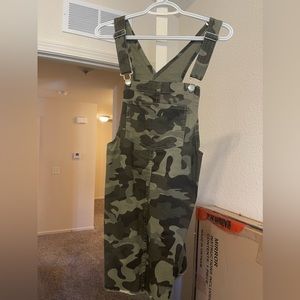 Camouflage skirt/overalls